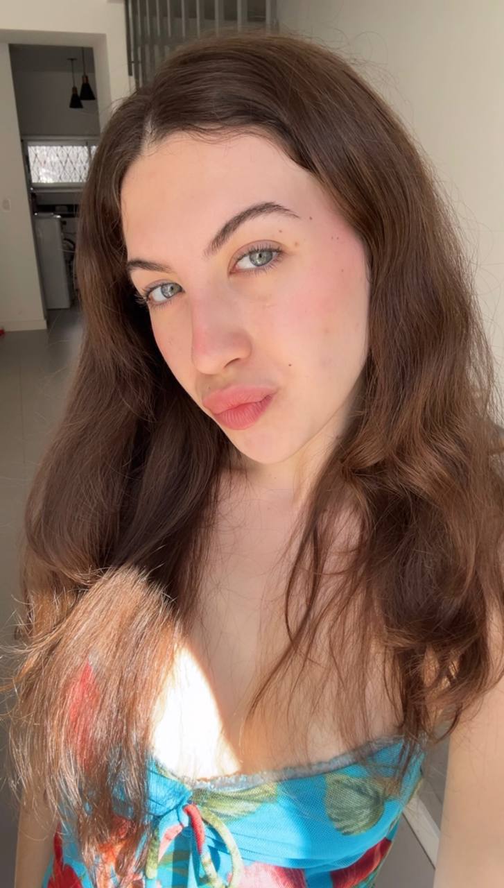 Nude girl Amber in Daegu